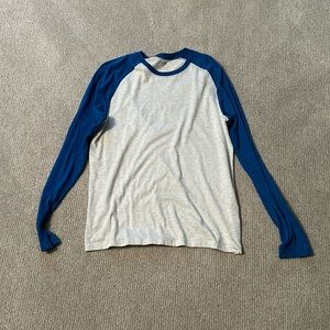 Old Navy long sleeve baseball tee